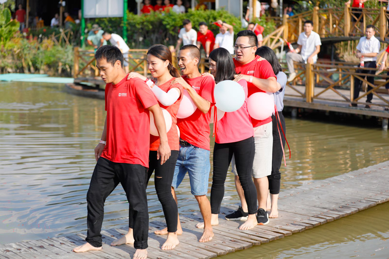 合景盛世集团八周年庆典活动圆满落幕 合景盛世集团八周年庆典活动圆满落幕