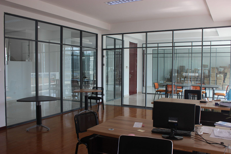 铺瓷砖好还是木地板好